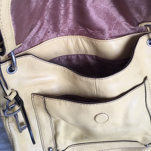 Yellow Leather Fossil Purse - Picture 4 of 4